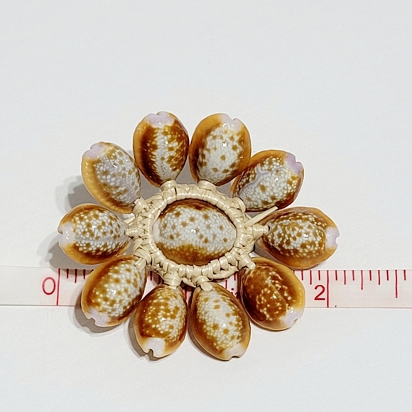 Artisan Seashell Brooch - Picture 5 of 5
